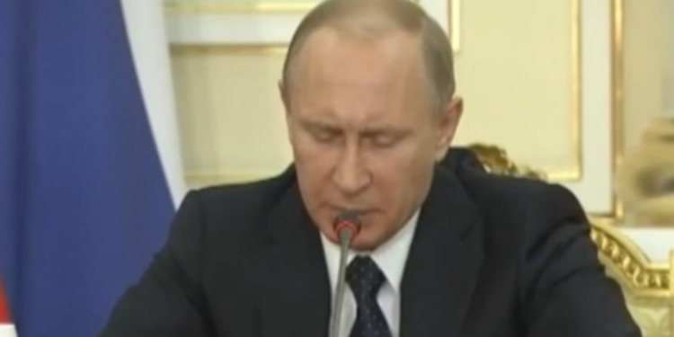 Путин предлагает общую валюту для Беларуси, РФ и Казахстана