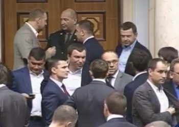 В ВР случилась потасовка с участием Ляшко и комбата «Айдара»