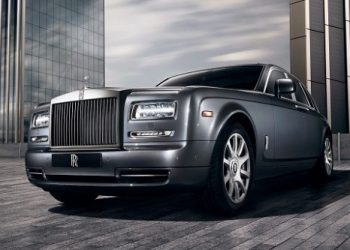 Кроссовер Rolls-Royce не станет перелицованной версией BMW X7