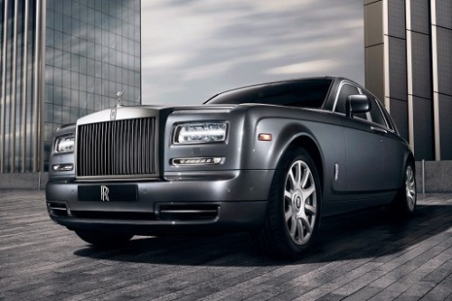 Кроссовер Rolls-Royce не станет перелицованной версией BMW X7