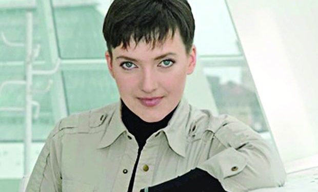 Летчица Савченко в 2012 году принимала участие в «Битве экстрасенсов» как иракский стрелок