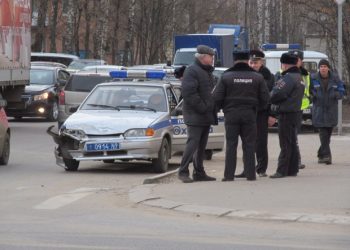 В Твери произошло ДТП с участием полицейской машины и скорой помощи