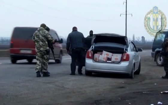Пограничники перехватили 16 фур с грузом для боевиков