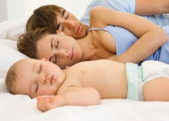 Сколько нужно спать детям и взрослым