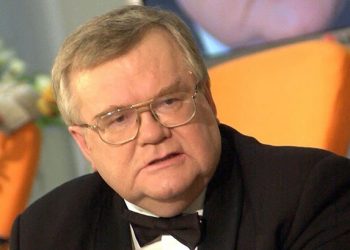 Мер Таллина Эдгар Сависаар в критическом состоянии; ему ампутировали ногу