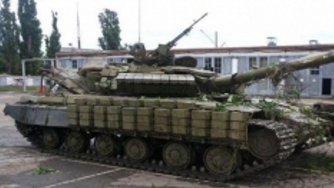 На Донецкое направление боевики перебросили танки и живую силу