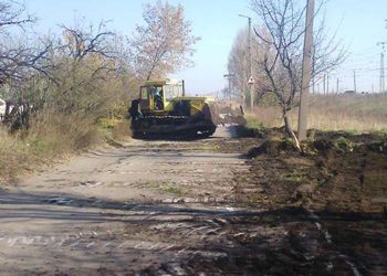 Боевики на Донбассе отбирают у людей трактора