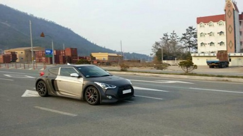 Во время тестов был замечен Hyundai Veloster с центрально расположенным двигателем