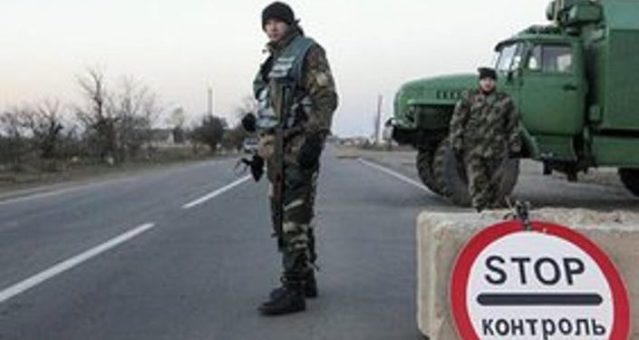 Глава Украины требует упростить въезд на Донбасс