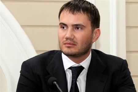 Янукович-младший похоронен на военном кладбище в Севастополе