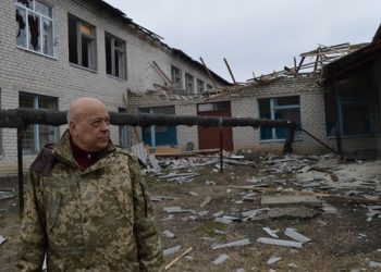 В Луганской области боевики обстреляли общеобразовательную школу