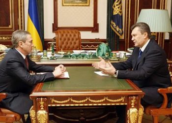Черновецкий рассказал, что Янукович звал его в публичный дом