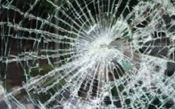В Запорожской области маршрутка врезалась в столб: 11 пострадавших