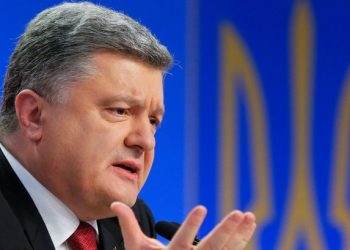 Украина обязана забрать все свое вооружение, оставшееся в Крыму, - Порошенко