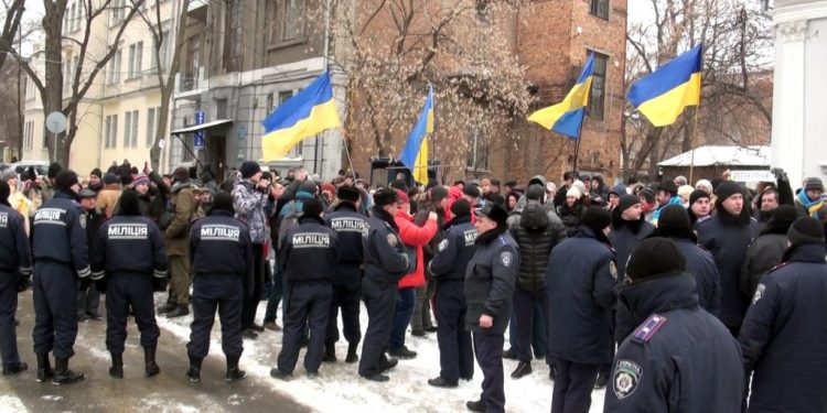 В Харькове запрещено проводить неофициальне массовые мероприятия