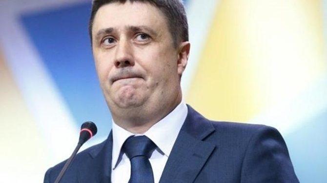 Министр культуры станет ведущим ток-шоу