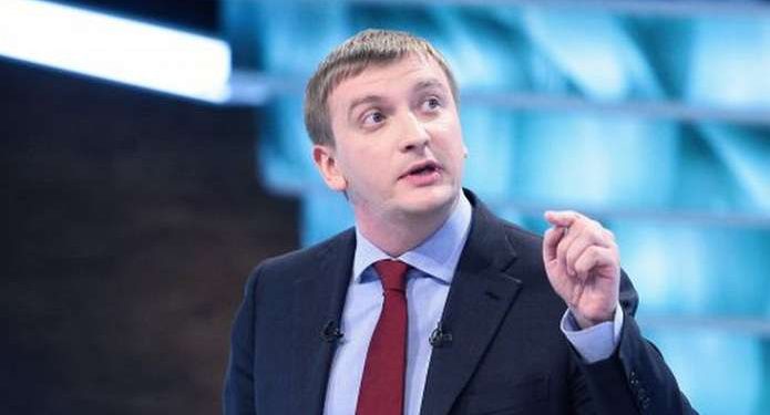 Петренко рассказал, когда в Украине завершится процесс люстрации
