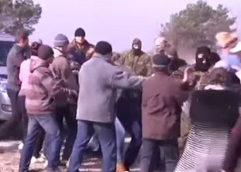 Бойцы «Правого сектора» подрались с днепропетровскими сельчанами