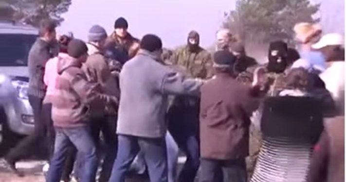 Бойцы «Правого сектора» подрались с днепропетровскими сельчанами