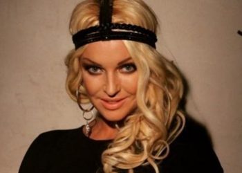 Балерина Анастасия Волочкова шокировала россиян своим лицом без макияжа
