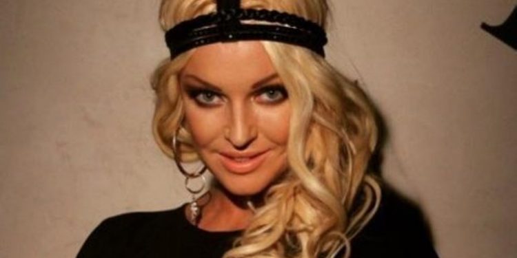 Балерина Анастасия Волочкова шокировала россиян своим лицом без макияжа