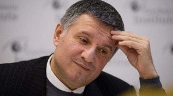 В департаменте МВД разоблачили «крышевателей» борделей,- Аваков