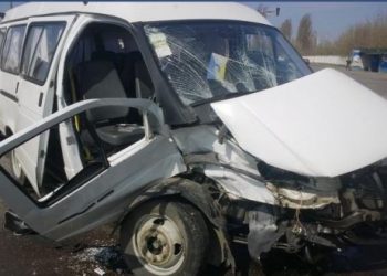 В Киевской области в аварии травмированы 13 человек