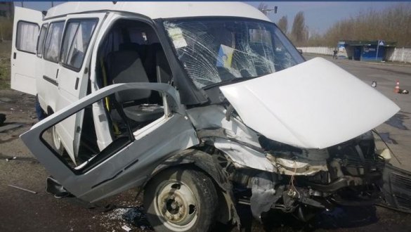 В Киевской области в аварии травмированы 13 человек