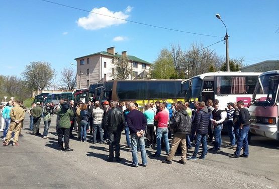 СМИ: «Автомайдан» нашел возле Лавры автобусы «шахтеров»