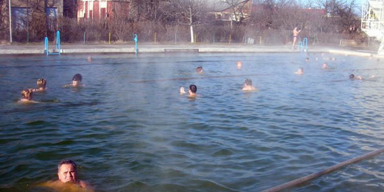В Закарпатской области в термальном бассейне утонула женщина из Львова