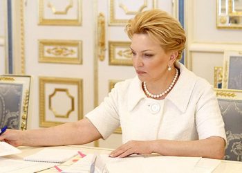 Суд заочно арестовал Раису Богатыреву
