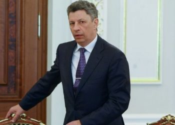 Депутаты «Оппозиционного блока» покинули зал ВР