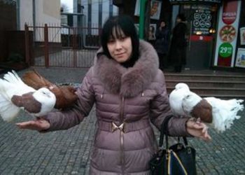 Девушку-волонтера, спасшую украинских бойцов, избили в Днепропетровске