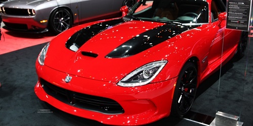 Представлен обновленный суперкар Dodge Viper