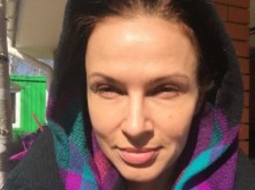 Актриса Эвелина Бледанс показала своим фанатам фото без косметики