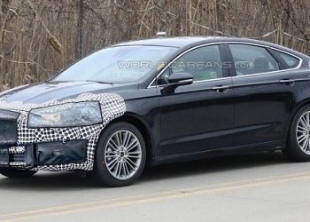 В сеть выложили первые шпионские фотографии обновленной модели Ford Fusion