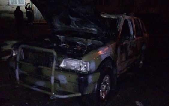 В Харькове ночью взорвали камуфлированное авто
