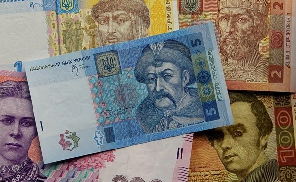 Гривна стала самой слабой валютой в мире, опередив рубль