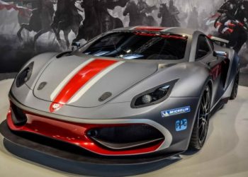 Польский производитель суперкаров Arrinera продемонстрировал трековую версию модели Hussarya