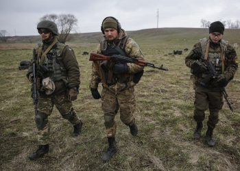 Украинские бойцы уничтожили казарму боевиков в Широкино