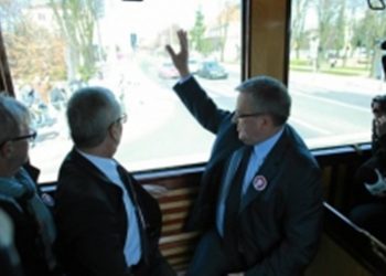 Президент Польши попал в аварию на трамвае
