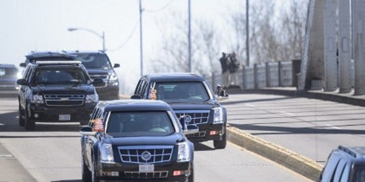 Беременная американка родила в автомобиле из-за кортежа Обамы