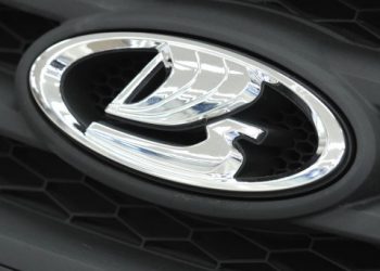 Первыми носителями обновлённой Lada станут седан Vesta и хэтчбек Xray