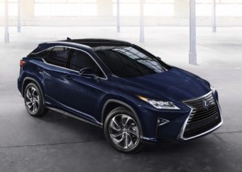 Четвертое поколение Lexus RX стало очередным вызовом конкурентам в сегменте премиальных кроссоверов