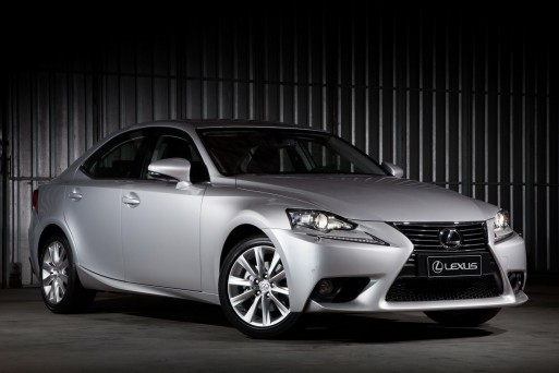 Lexus оснастит седан IS турбомотором от кроссовера NX