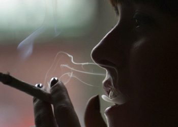 Эксперты рассказли, что грозит тем, кто употребляет марихуаны