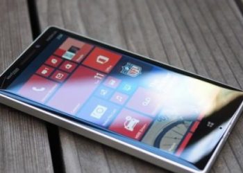 Американская корпорация Microsoft намерена расширить линейку своих "умных" телефонов