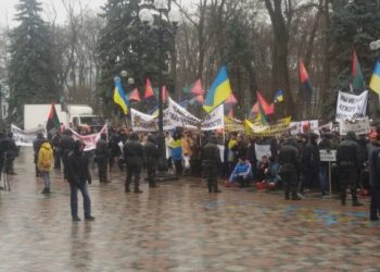 Стало известно, сколько заплатили заказчики за шахтерские бунты в Киеве