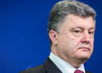 ВСУ не будут первыми наступать, - Порошенко