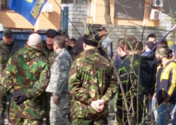 Боевики Корбана обвиняются в захвате Днепропетровского админсуда